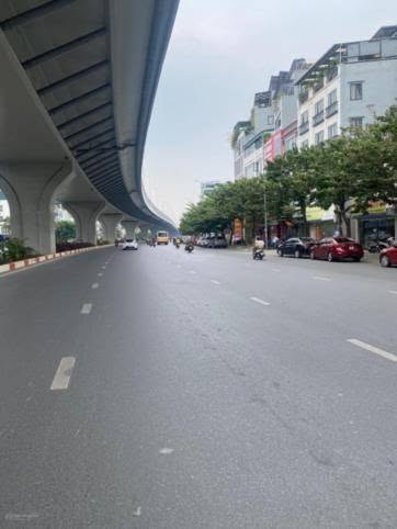 NGAY NGÃ TƯ MINH KHAI - BẠCH MAI - VỈA HÈ RỘNG - KINH DOANH ĐỈNH.