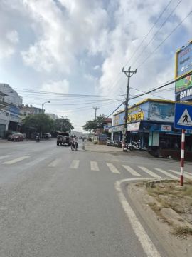 ĐẤT VÀNG - THỊ TRẤN SÓC SƠN - TRUNG TÂM HÀNH CHÍNH HUYỆN - LÔ GÓC - ĐƯỜNG Ô TÔ - GẦN THPT ĐA PHÚC