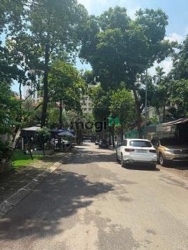 Bán BT VIP bán dảo Linh Đàm, khu dân trí cao, an ninh tốt, hồ điều hòa