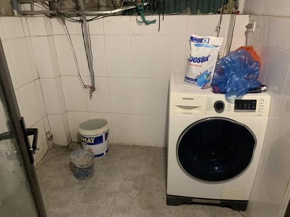 Nhà riêng Hoàng Hoa Thám, Ba Đình, 3PN, chỉ 11,3 triệu/tháng