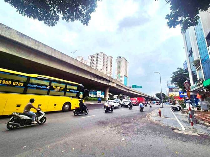 Bán nhà MP Khuất Duy Tiến, vị trí đẹp, KD sầm uất, dòng tiền tốt, 48m