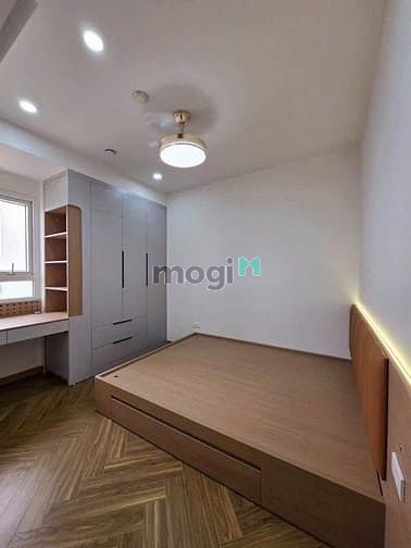Gia đình cần bán CHCC cao cấp tòa Trung Yên 1 Trung kính - HN