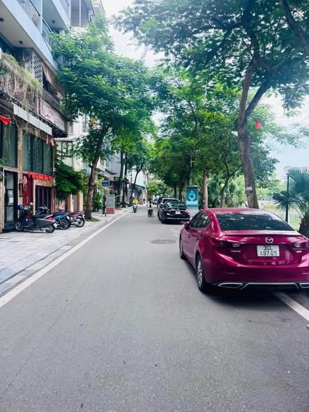 SIÊU PHẨM APARTMENT - PHỐ TRỊNH CÔNG SƠN - DÒNG TIỀN 200TR/TH - FULL NỘI THẤT - ĐẦY ĐỦ PCCC + GPX...