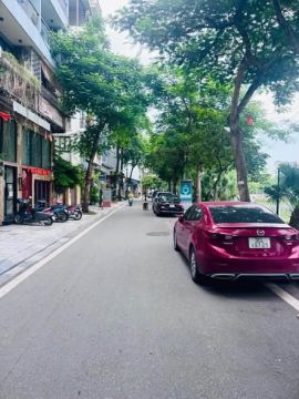 SIÊU PHẨM APARTMENT - PHỐ TRỊNH CÔNG SƠN - DÒNG TIỀN 200TR/TH - FULL NỘI THẤT - ĐẦY ĐỦ PCCC + GPX...