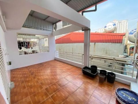 Hơn 8 tỷ – Sở hữu nhà 5 tầng trung tâm Cầu Giấy, hàng đẹp không nhiều! Nhà đẹp, sổ nở hậu, pháp l...