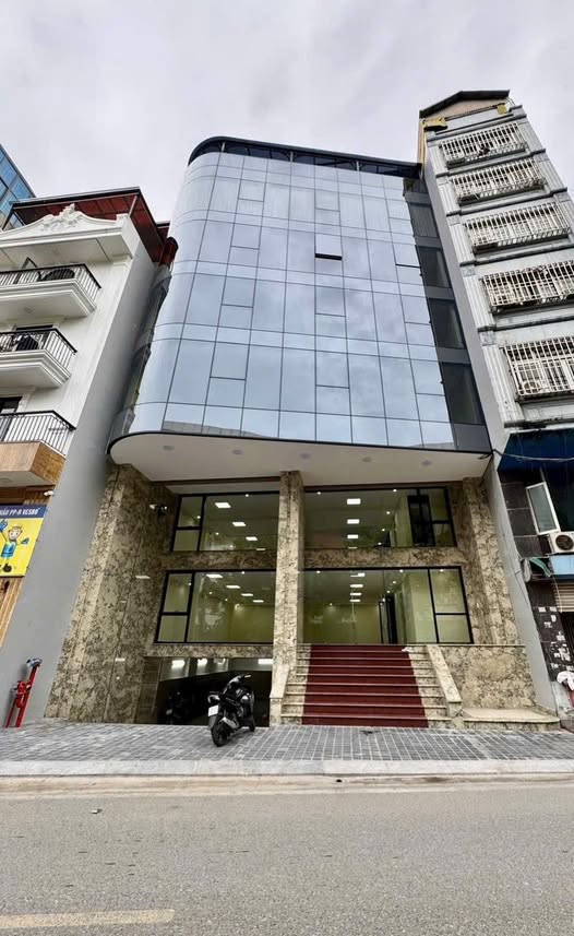 CHO THUÊ TÒA NHÀ 207m2, 8.5 TẦNG, mt 12.5m, MỸ ĐÌNH