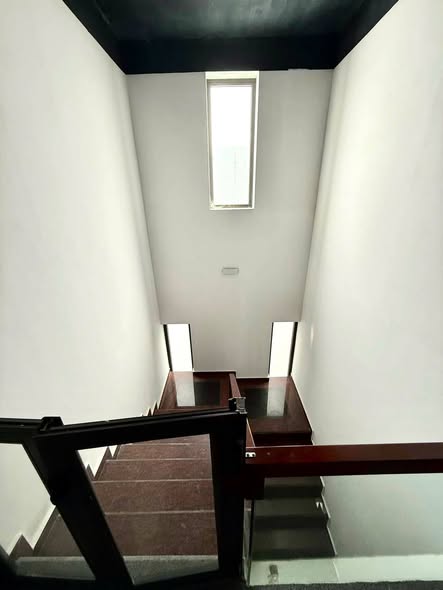 Mời thuê Biệt Thự 160m2 x 6T thang máy ngõ 214 Nguyễn Xiển | Giá 65trieu ( có TL)