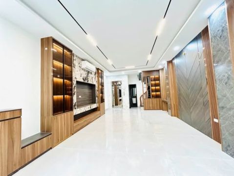 TÂN MAI 50m2 x 6 TẦNG - MẶT TIỀN 4,9m - NGÕ NÔNG - NHỈNH 13 TỶ