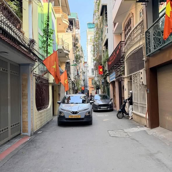 GIẢM CHÀO GIÁ TỐT CÒN 15 TỶ - NHÀ PHÂN LÔ ĐỐNG ĐA.