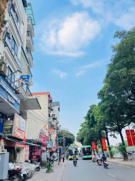 Phố Giang Văn Minh, Ba Đình, HN-DT: 34/38m, 4 Tầng -Giá: 11.6 Tỷ