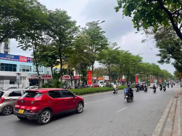 NHÀ MẶT PHỐ NGUYỄN KHÁNH TOÀN – CẦU GIẤY | VỈA HÈ RỘNG 10M | Ô TÔ TRÁNH | KINH DOANH ĐỈNH