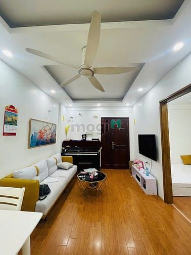 Căn hộ CC Nhà A6 Nam Trung Yên - Cầu Giấy. 60m 2PN 2VS chỉ 4.05 tỷ.