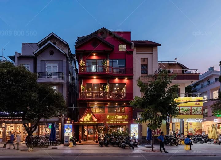 SIÊU PHẨM MẶT PHỐ KHÂM THIÊN