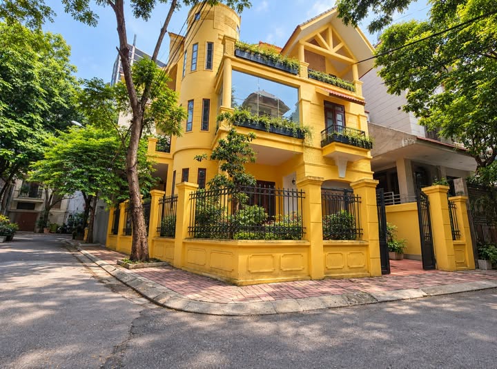 CHO THUÊ BIỆT THỰ PHÁP CỔ NGUYỄN THỊ ĐỊNH, TRUNG HOÀ
