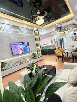 Chung Cư Cenhomes 137 Nguyễn Ngọc Vũ - Cầu Giấy. 88m 3PN 2VS 5.34 tỷ