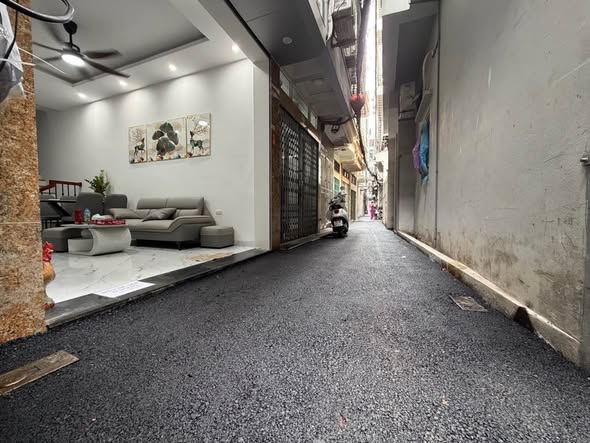 GIẢM ~ 1 TỶ – KHƯƠNG TRUNG – NHÀ MỚI 25M² × 5 TẦNG, CHỈ CÒN 5.85 TỶ!
