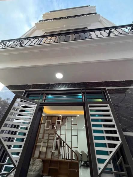 Chính chủ Bán nhà Phố Tân mai - Đền lừ - cách 1 Nhà ra ô tô tránh