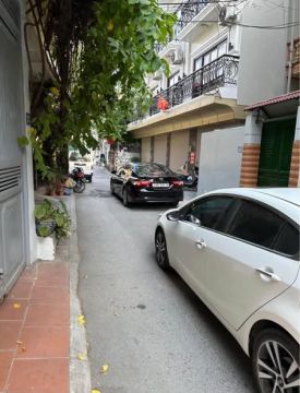 Nhà đẹp Tân Mai- Kim Đồng 90m x 6 tầng x MT 5m, thang máy, full nội thất cao cấp, ngõ thông rộng,...
