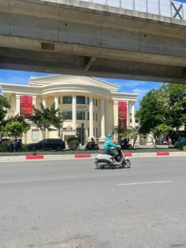 **HƠN 12 TỶ – HÀO NAM, ĐỐNG ĐA – LÔ GÓC 4 THOÁNG – NHÀ MỚI Ở NGAY**