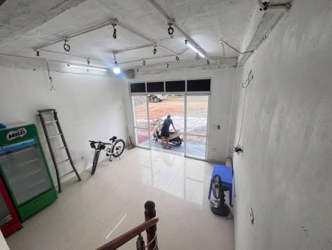 MẶT PHỐ NGUYỄN VĂN HUYÊN – PHỐ MỚI, CƠ HỘI KINH DOANH MỚI!