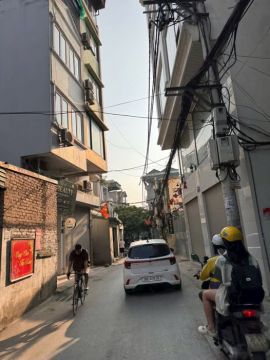 Mặt Đường Hoàng Mai - Ô TÔ Tránh - Kinh doanh sầm uất - giá 1.96 tỷ - Không Quy Hoạch