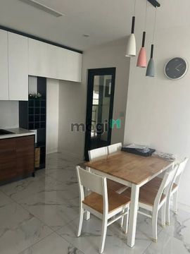 Bán căn hộ 3 ngủ Sunshine City view nội khu hướng cửa Đông Nam