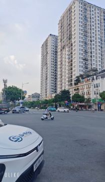 Mặt phố HỒNG TIẾN - BỒ ĐỀ - LONG BIÊN.