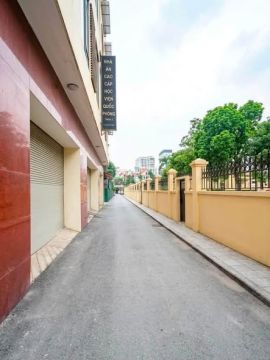 12.5TỶ - NHÀ HOÀNG QUỐC VIỆT- 45M2*5T - DÂN XÂY - OTO NHỎ VÀO NHÀ