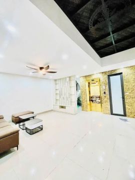 GIA ĐÌNH VÔ LUÔN – NGÕ 209 ĐỘI CẤN – BA ĐÌNH