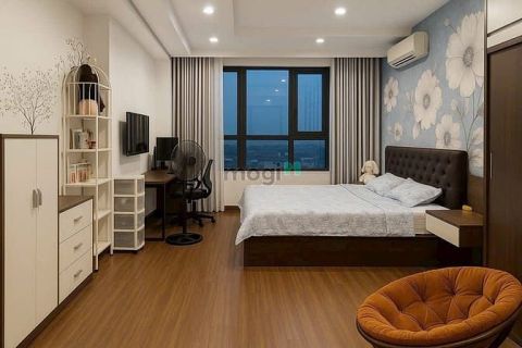 Căn góc trung tầng R1 Goldmark City. 3 phòng ngủ kèm bao nội thất.