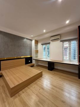 HƠN 5 TỶ – 30M² – 5 TẦNG – HOÀNG VĂN THÁI, THANH XUÂN