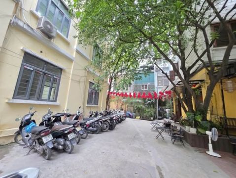 NHÀ ĐẸP GIẢNG VÕ- PHÂN LÔ HIẾM NHÀ BÁN- Ô TÔ ĐỖ CỬA VÀO NHÀ - Ô CHỜ THANG MÁY