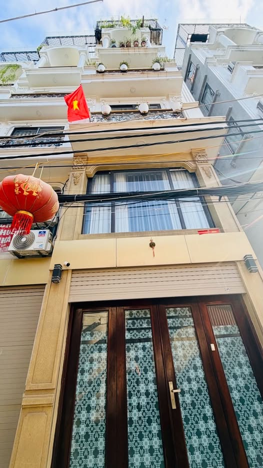 THÁI HÀ - Ô TÔ ĐỖ CỬA - SĐCC 38M2 GIÁ HƠN 11 TỶ