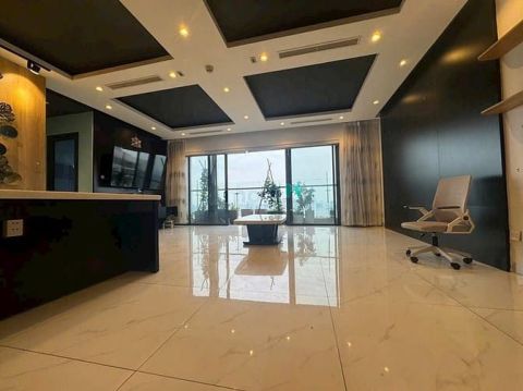 Bán căn hộ Penhouse Goldseason Nguyễn tuân 168m2 4pn full giá cực êm