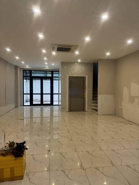 Cho thuê liền kề, biệt thự quanh Nguyễn Hoàng, Hàm Nghi, Nguyễn Cơ Thạch, Hồ Tùng Mậu, oto đỗ trá...