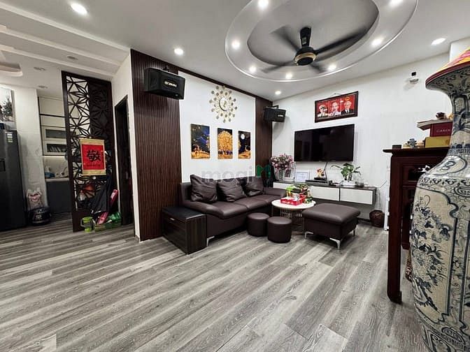 Bán căn hộ cc 3pn toà 102 Thái Thịnh , Đống đa 3pn full
