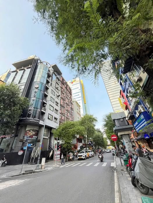 𝐌Ặ𝐓 𝐓𝐈Ề𝐍 𝐕𝐈𝐏 𝐐𝐔Ậ𝐍 𝟏 – 𝐃Ò𝐍𝐆 𝐓𝐈Ề𝐍 𝐂𝐀𝐎