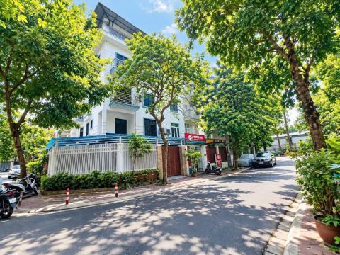 BIỆT THỰ NGÃ TƯ SỞ – 120M² – 28 TỶ!