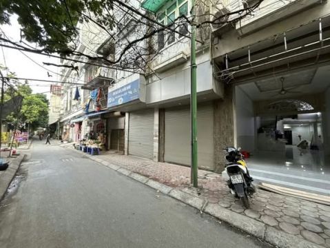 Chủ còn lãi mỗi tình cảm