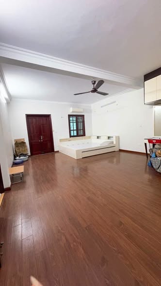 GIẢM CHÀO HƠN TỶ - LÒ ĐÚC - ĐẦU TƯ XÂY CCMN - BÁN 84M TẶNG NHÀ 5 TẦNG, MT 5M - VẪN Ở TỐT - NGÕ NÔ...