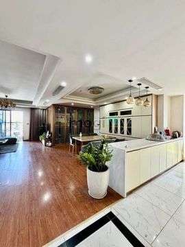 Bán căn hộ Vinaconex1 -289 khuất duy tiến 146m2 ở ngay