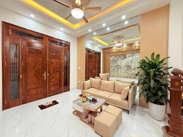 6,95 TỶ – 35M² – 5 TẦNG – XÃ ĐÀN, ĐỐNG ĐA