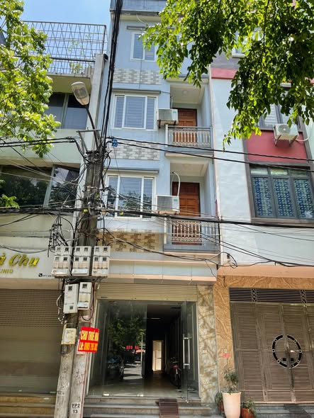 Chính chủ cho thuê nguyên căn cả nhà 4 tầng làm trụ sở văn phòng công ty, kinh doanh buôn bán...