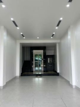 Cho Thuê Nhà 7 Tầng Thang Máy Mới