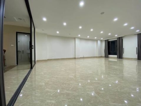 cho thuê nhà tại ngõ 82 , phố Kim Mã, phường Ba Đình, Hà Nội, DT 80m2 x 4 tầng