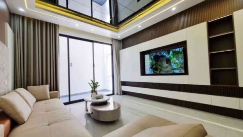 Chủ ngộp bank cần bán gấp căn nhà ở Mỹ Đình, thang máy, kinh doanh, ô tô đỗ, cửa