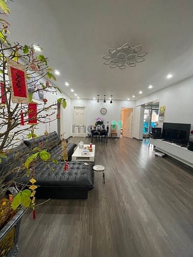 Chính chủ bán căn hộ 25T Hoàng Đạo thuý 162m2 sửa đẹp
