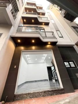 SIÊU PHẨM LONG BIÊN – NGÕ TO Ô TÔ ĐỖ CỬA – FULL NỘI THẤT
