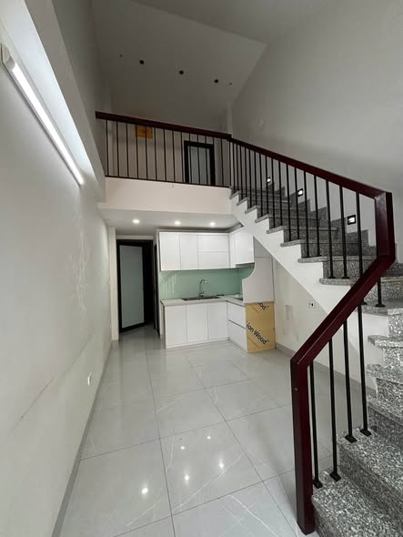 CHO THUÊ NHÀ THẠCH BÀN – LONG BIÊN - GARA Ô TÔ - 7tr/1 tháng