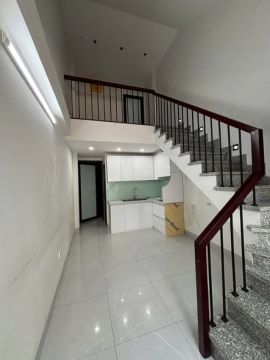 CHO THUÊ NHÀ THẠCH BÀN – LONG BIÊN - GARA Ô TÔ - 7tr/1 tháng